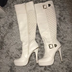 High heel boots